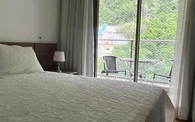 Via Premiere Suite 305 B
